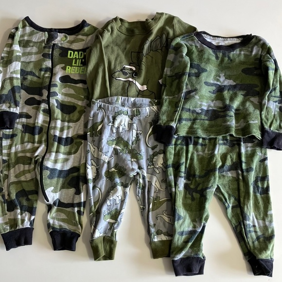 🌻3/6 mo sets pajamas camo dinosaur green set - Picture 2 of 2